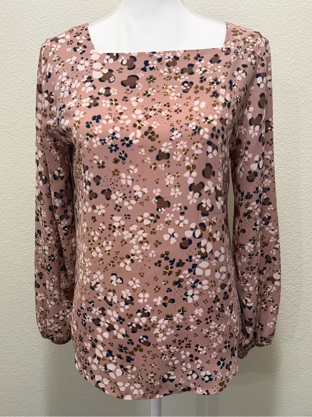 Violet &  Claire pink floral lightweight blouse, size small